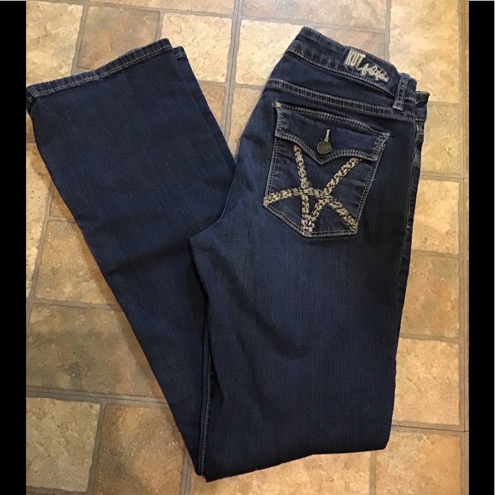 Kut from the Kluth Boot Cut Jeans. Size: 6
